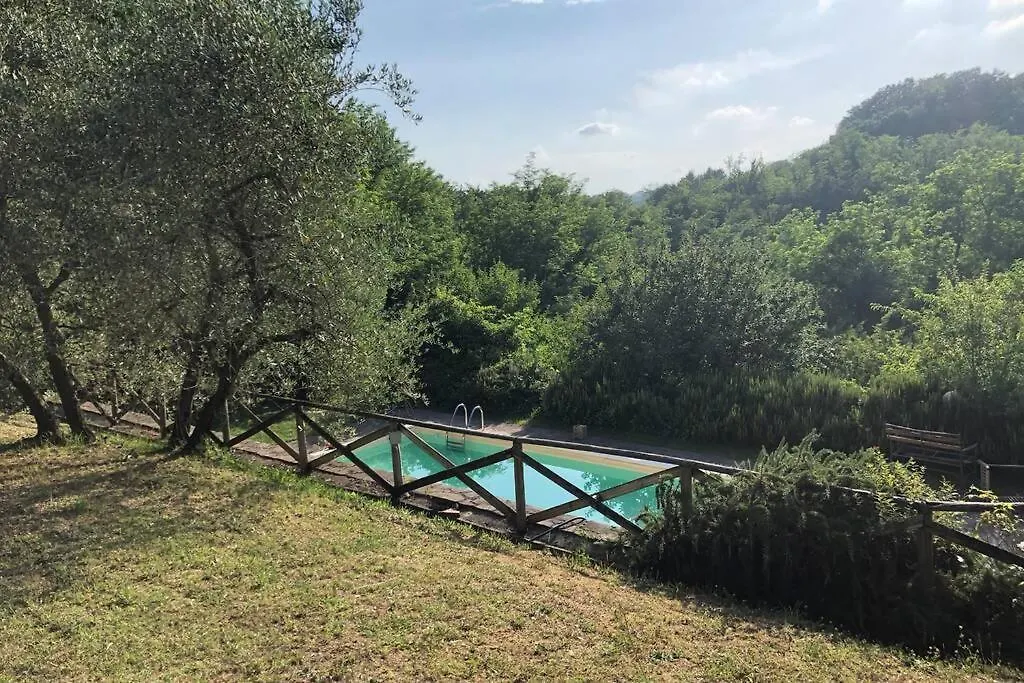 La Casa Nel Bosco Villa Lari 0*,  Italien
